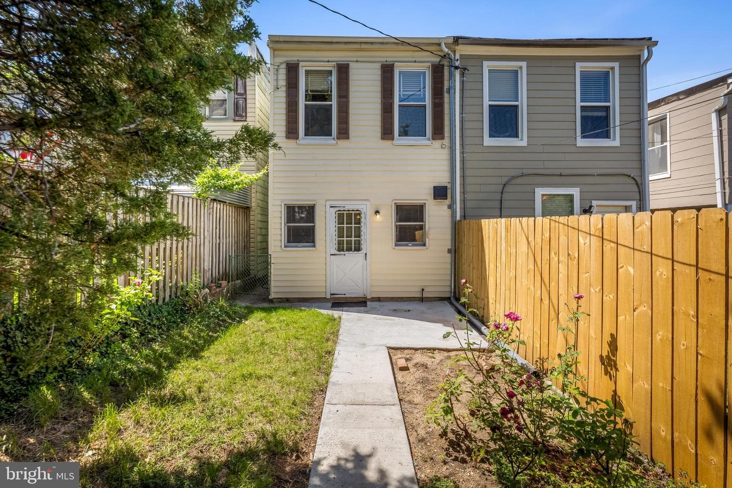 1016 W 38th Street photo 31