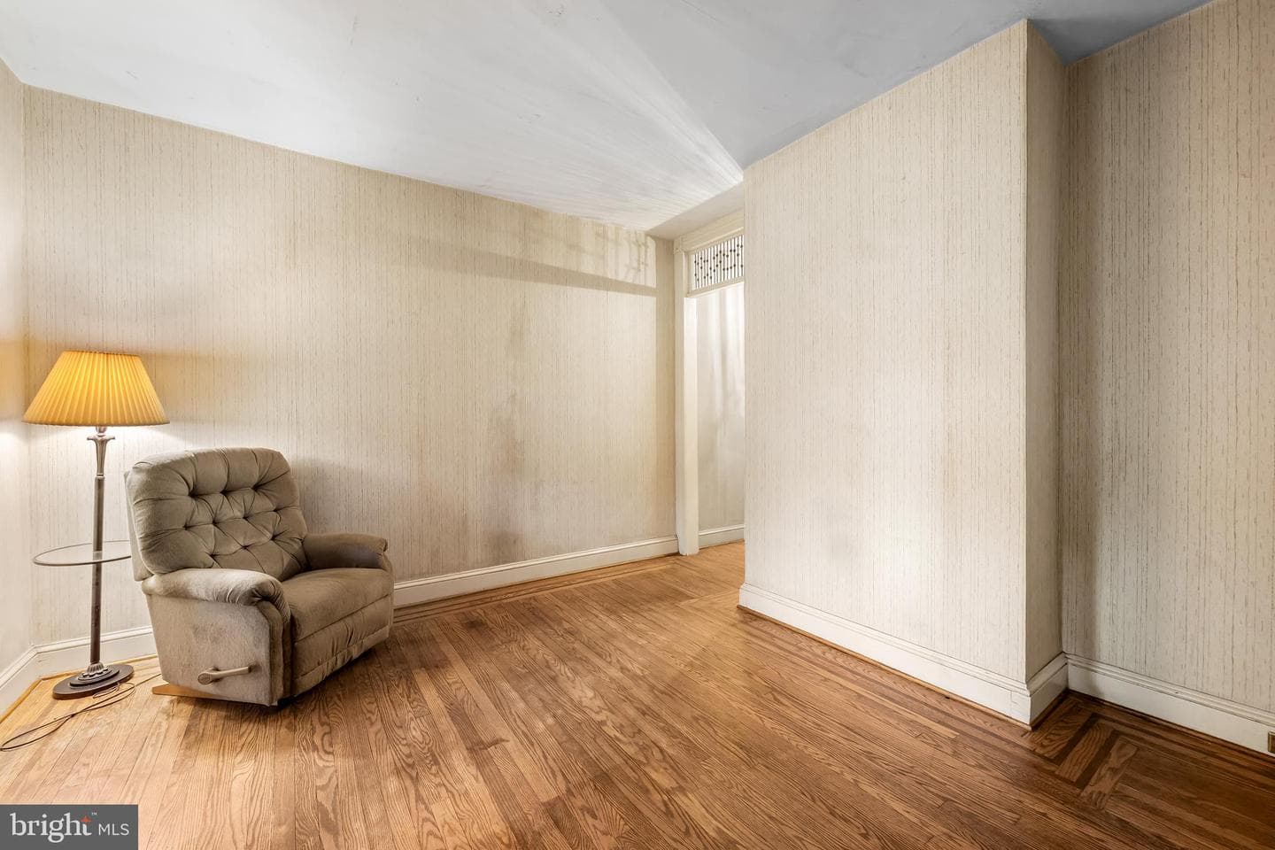 1016 W 38th Street photo 7