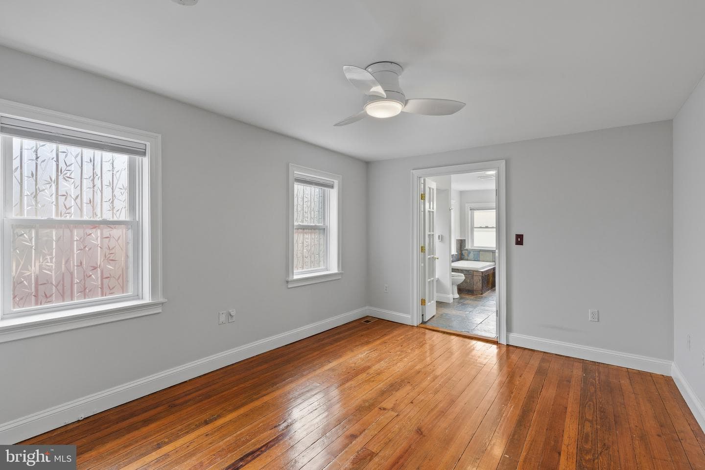 2038 E Pratt Street photo 23
