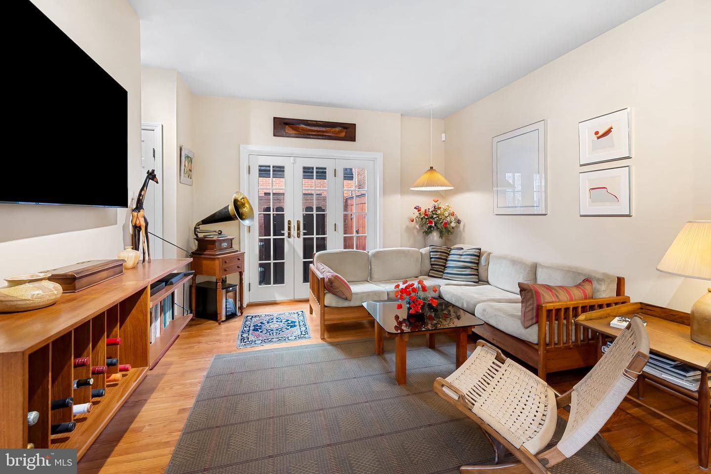 121 W Lee Street photo 22