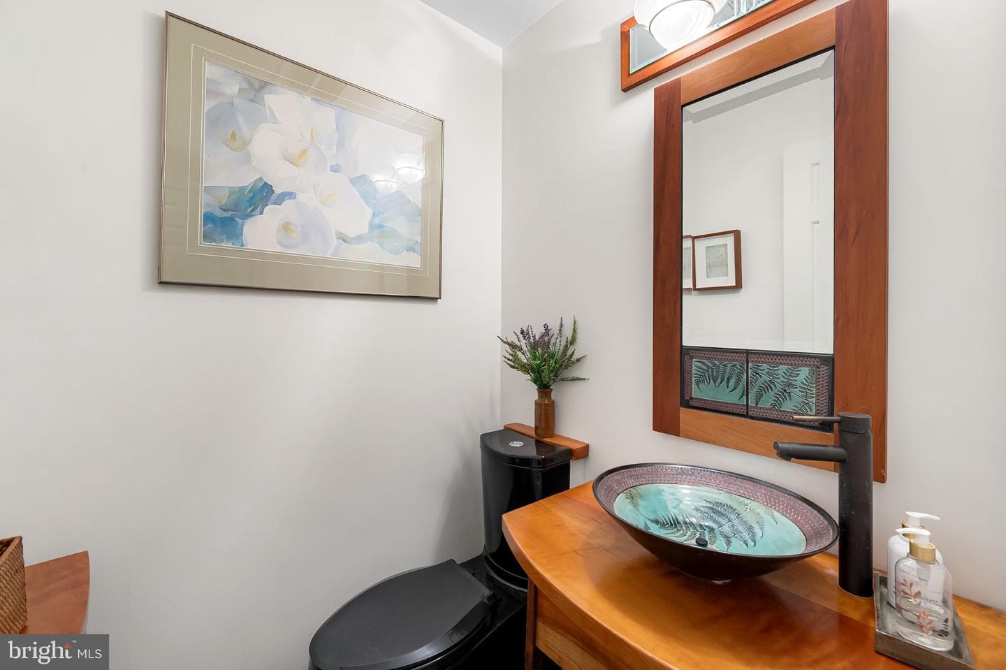 121 W Lee Street photo 23