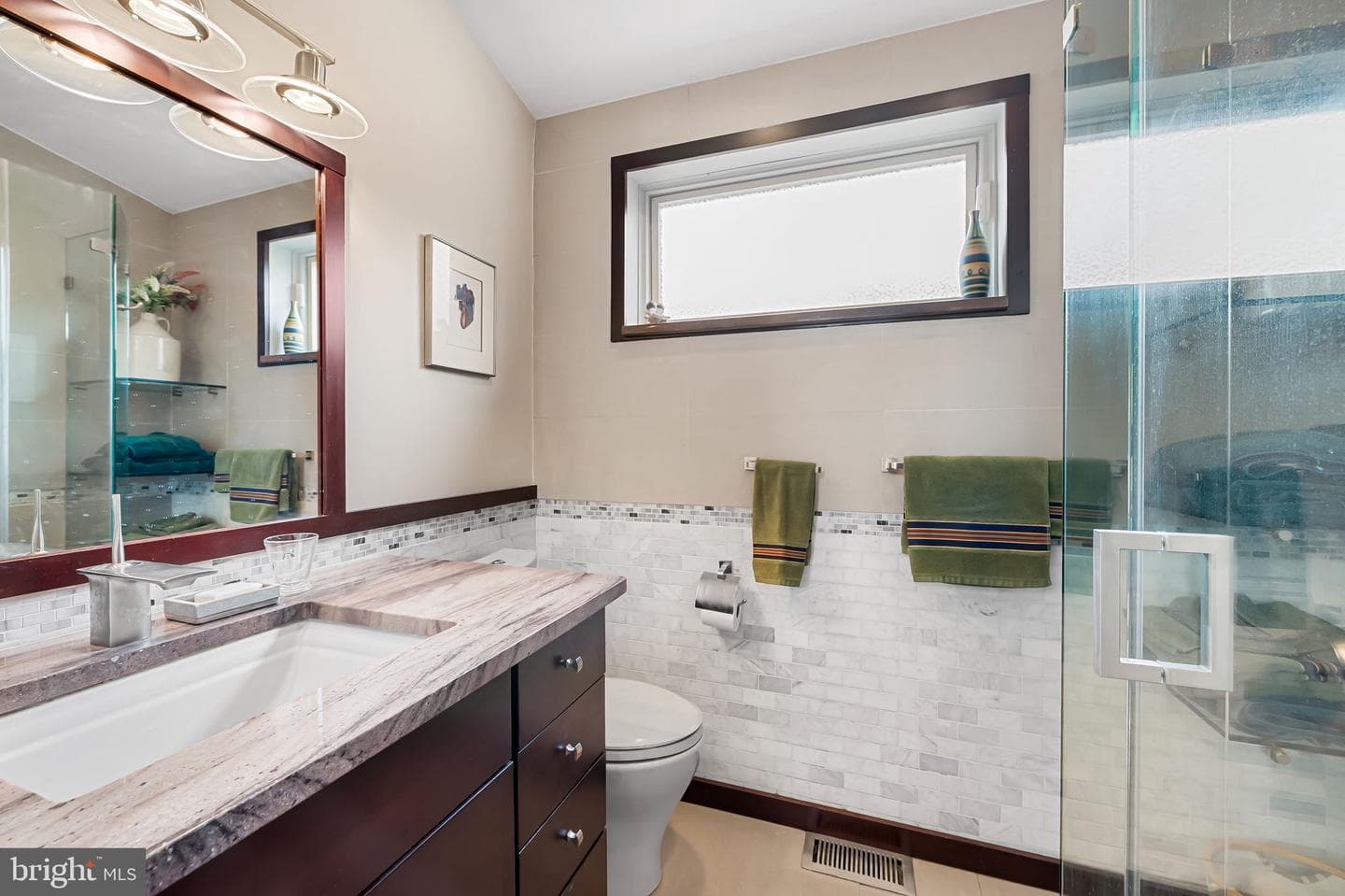 121 W Lee Street photo 36