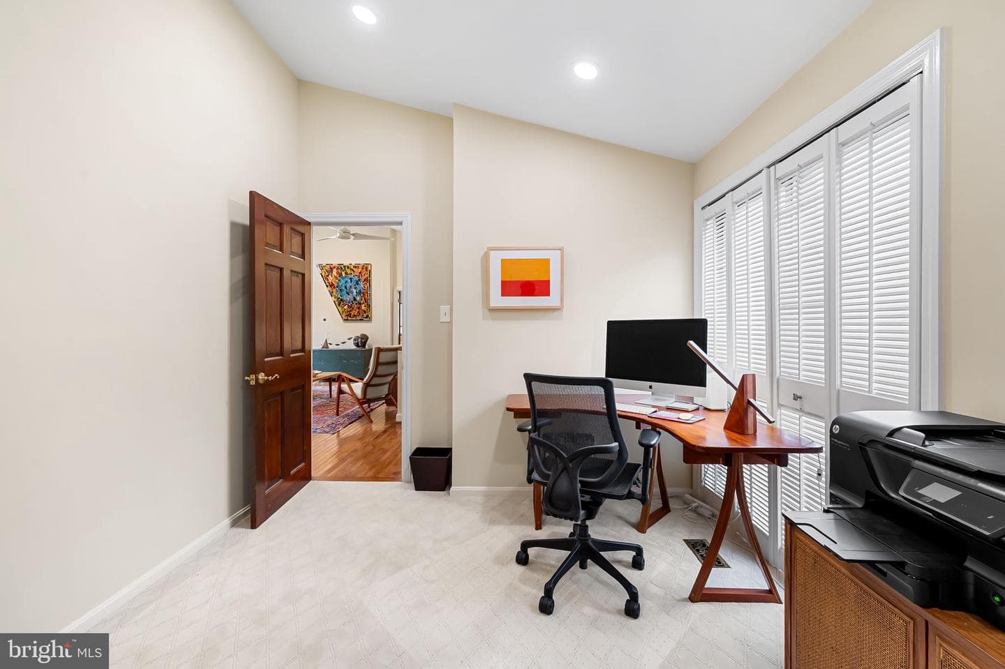 121 W Lee Street photo 38