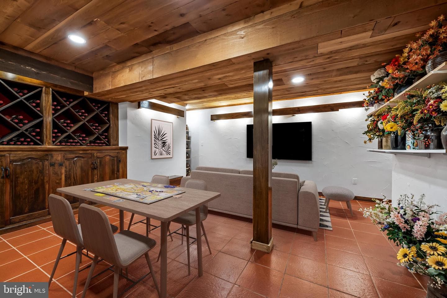 121 W Lee Street photo 42
