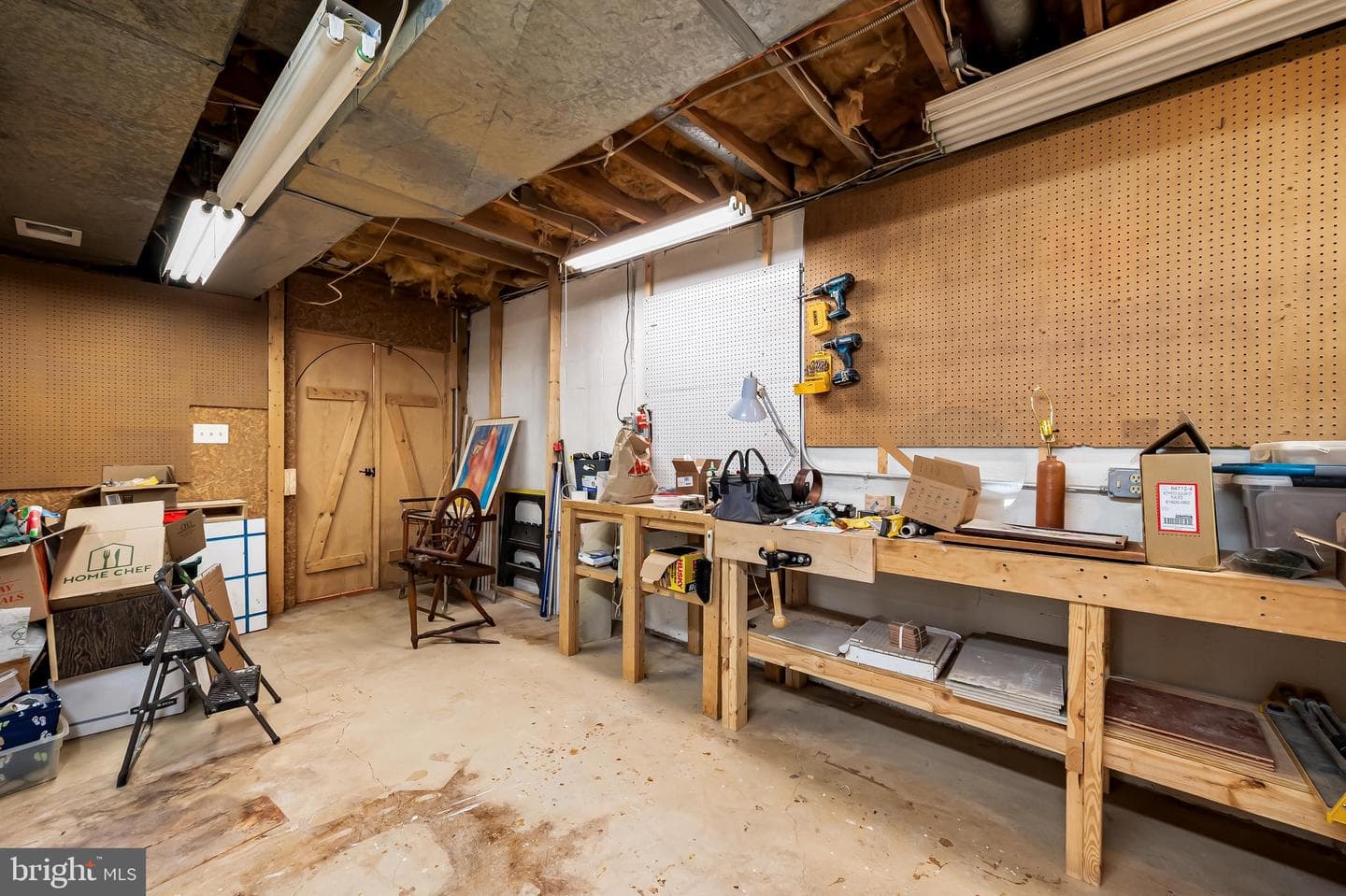 121 W Lee Street photo 45