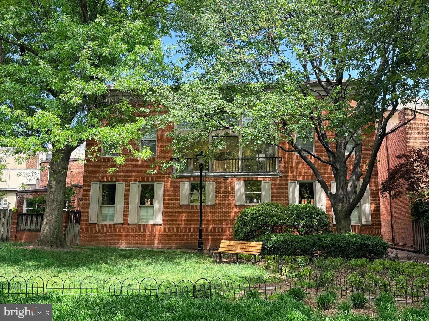 121 W Lee Street photo 50