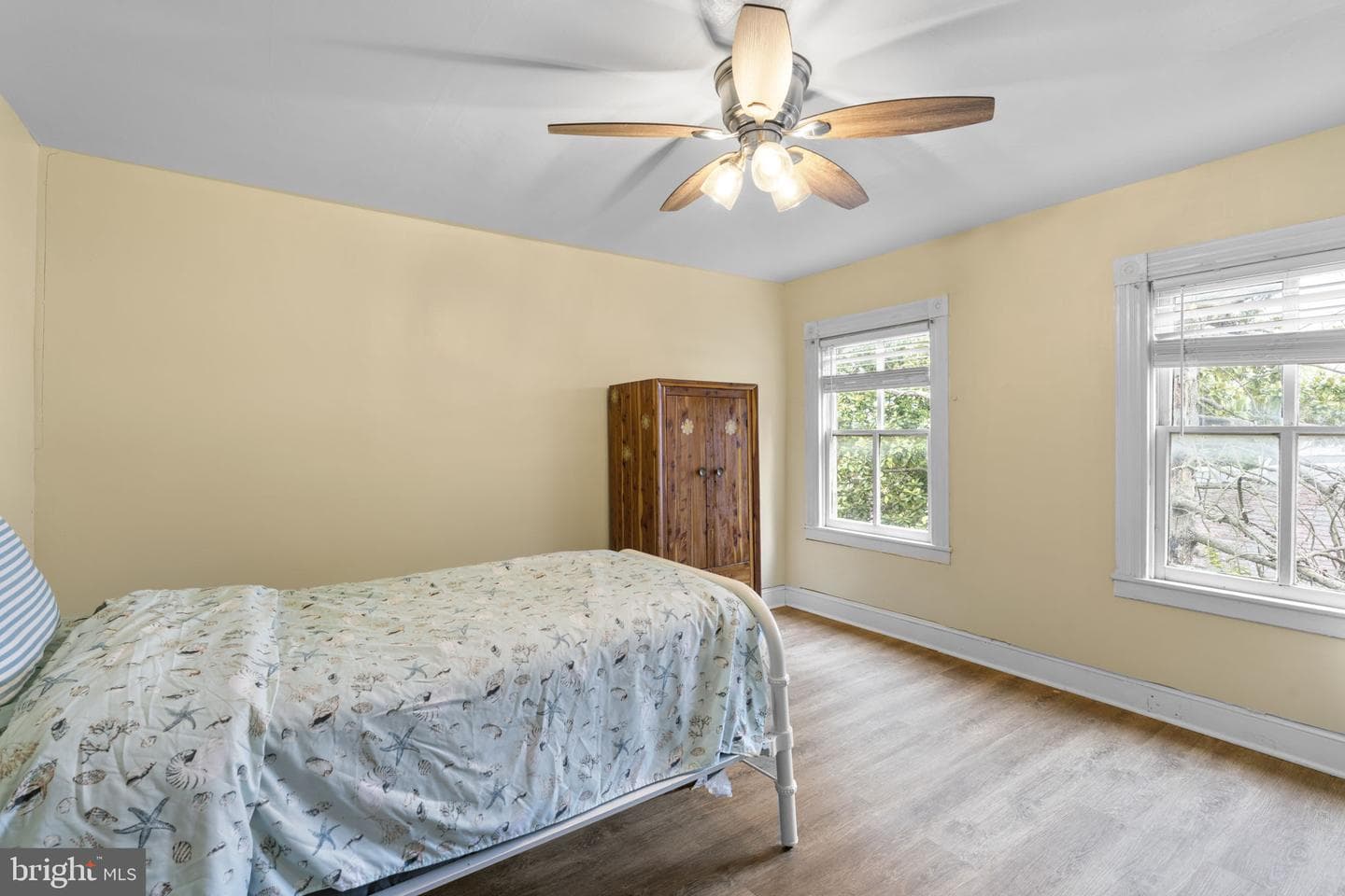 109 S Augusta Avenue photo 37