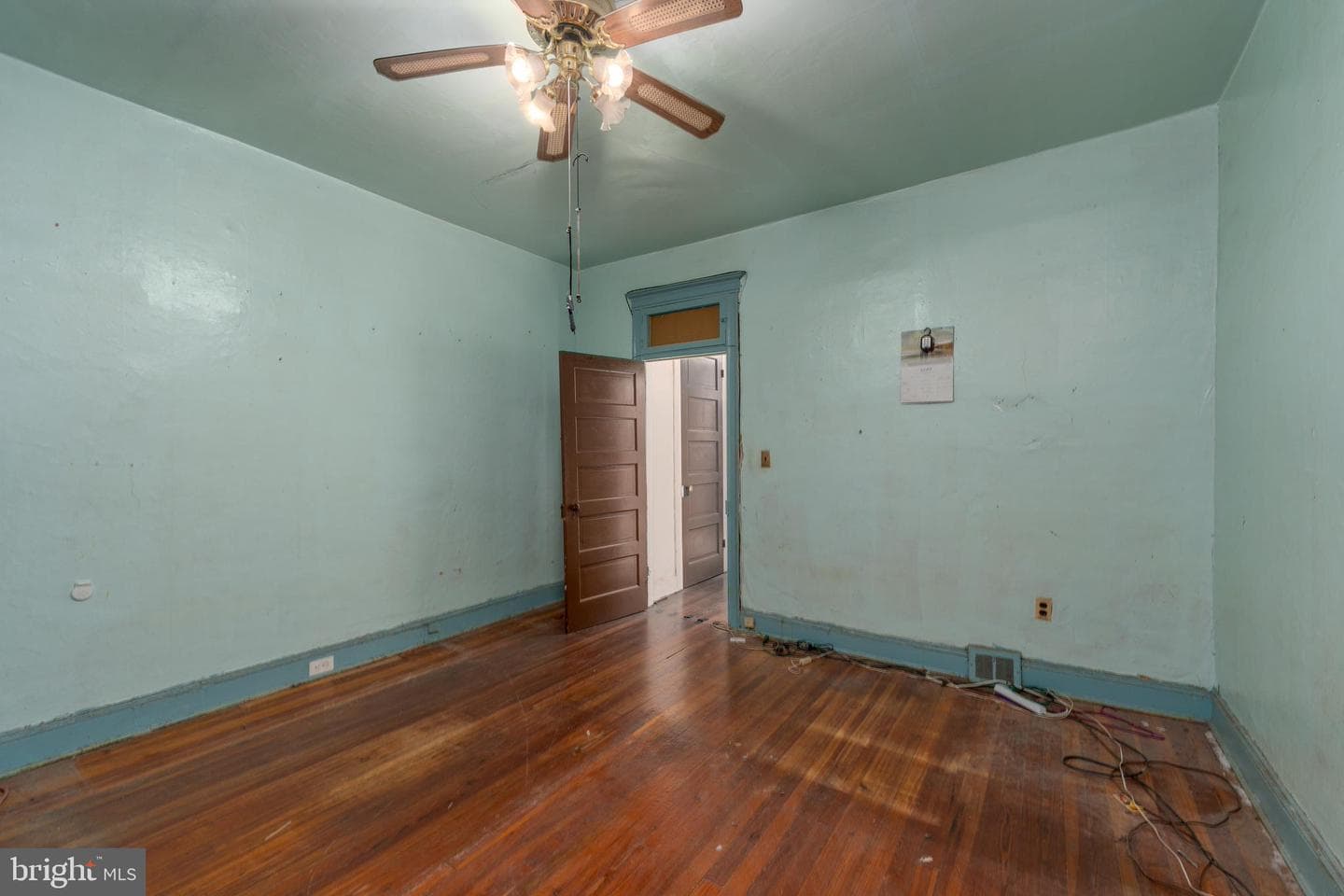 1737 Homestead Street photo 17