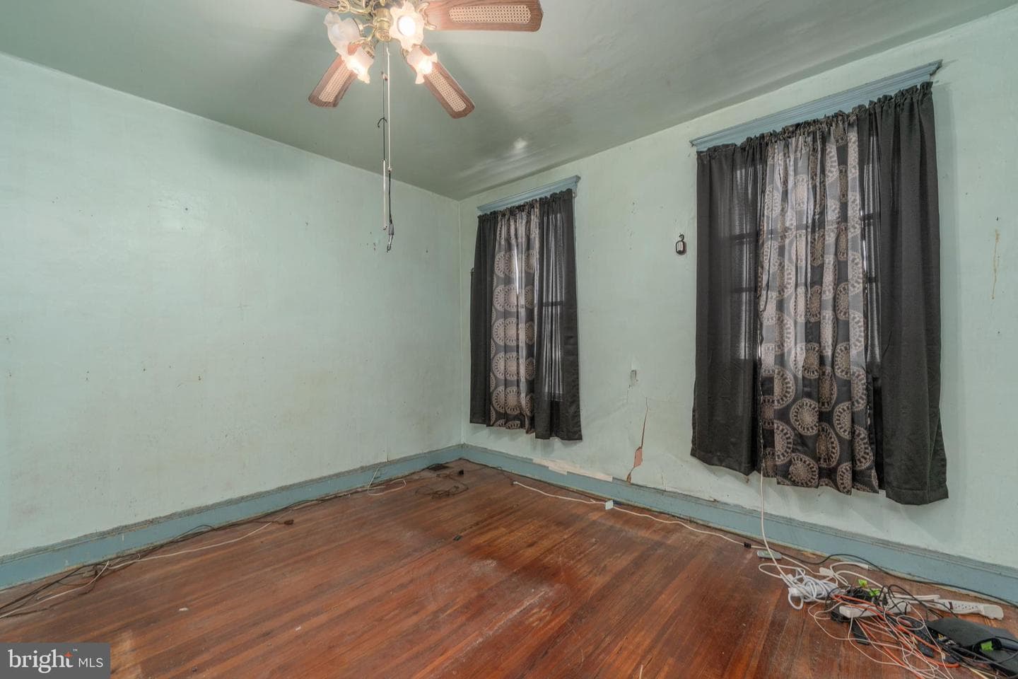1737 Homestead Street photo 19