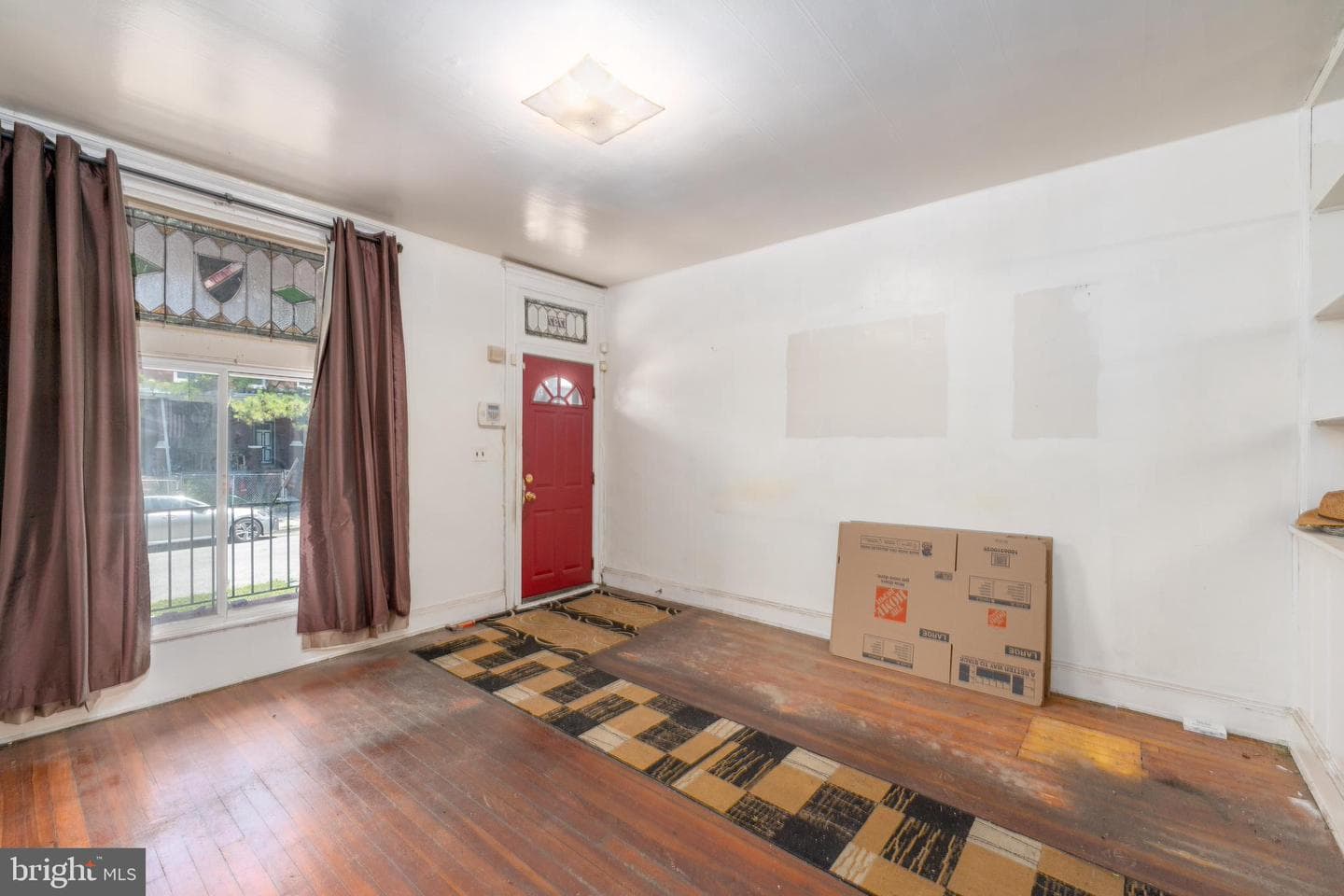 1737 Homestead Street photo 2