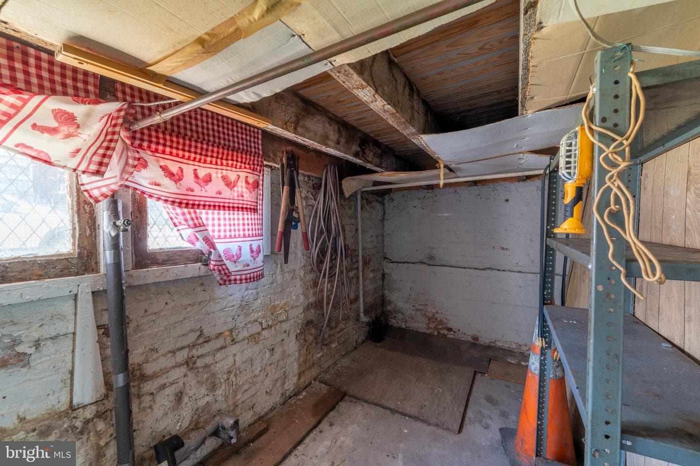 1737 Homestead Street photo 26