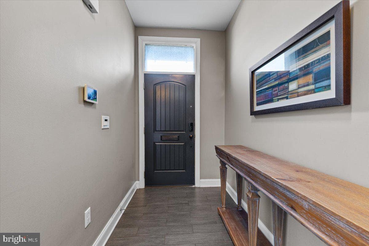 914 S Fagley Street photo 6
