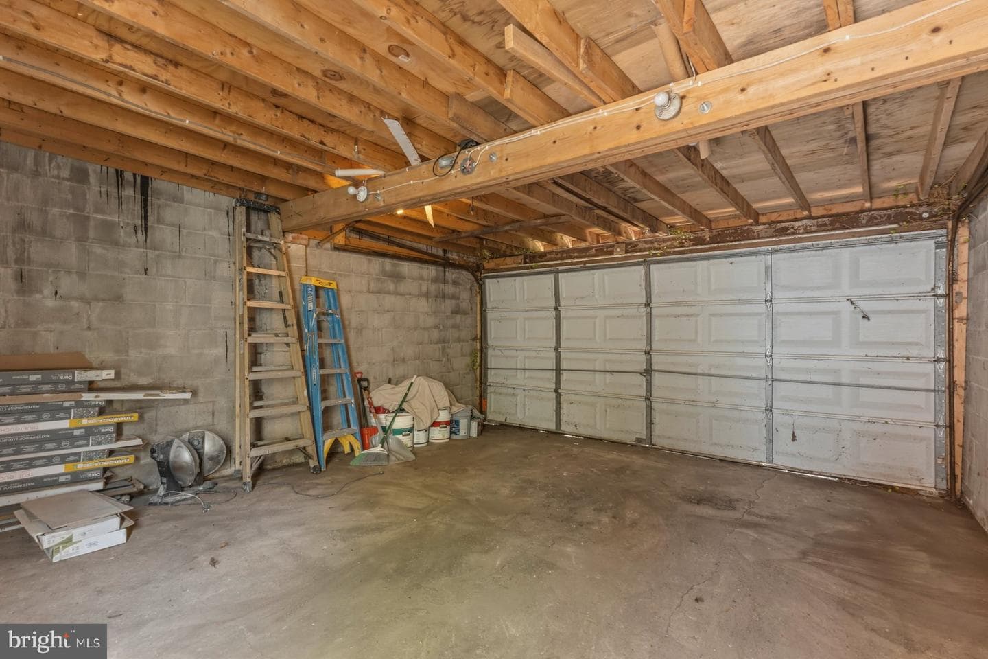 739 Mccabe Avenue photo 25