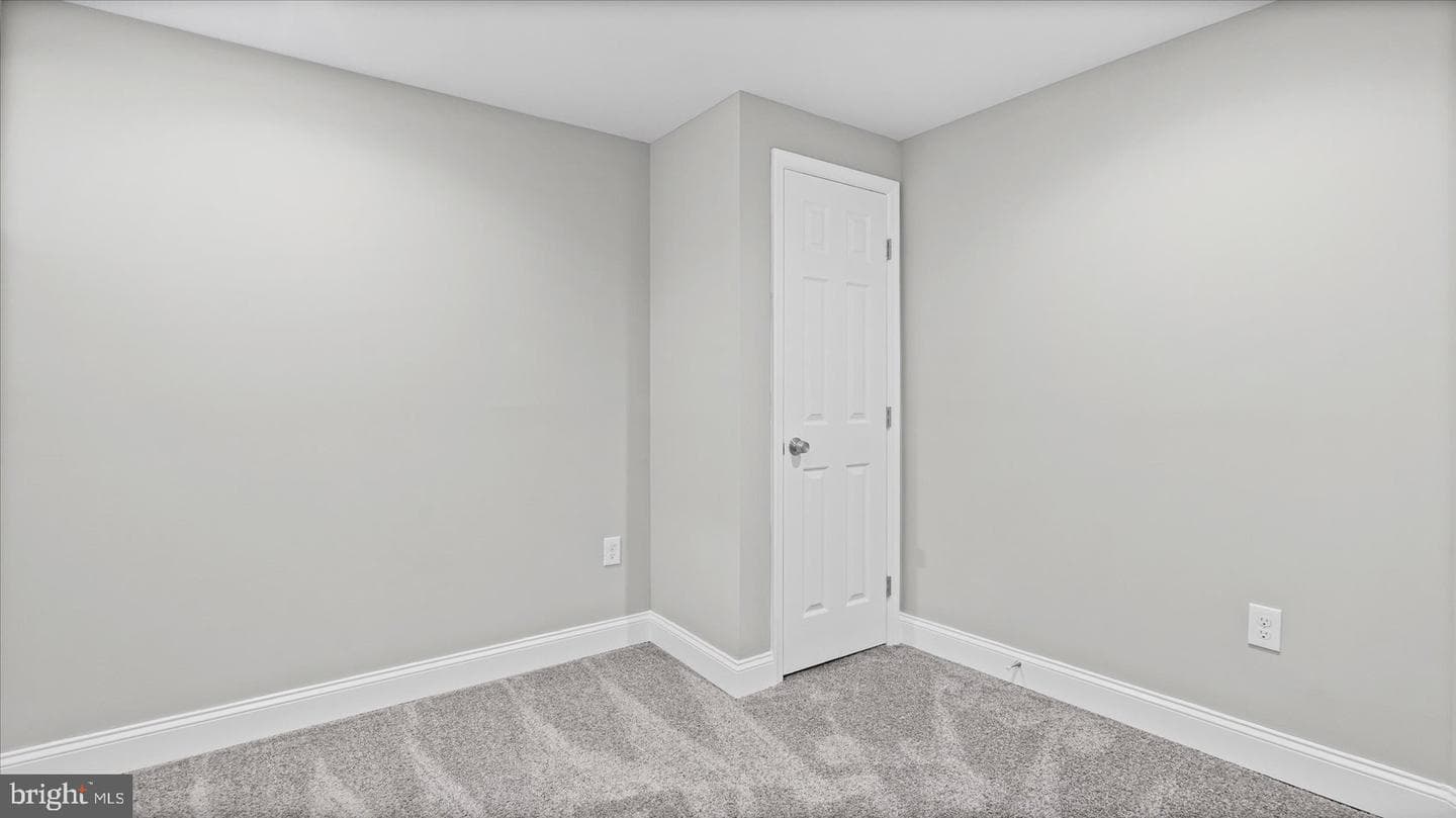 1633 Ralworth Road photo 24