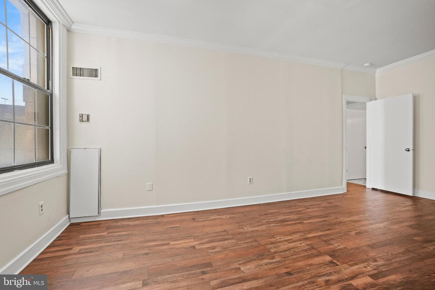 1 E Chase Street #401 photo 6