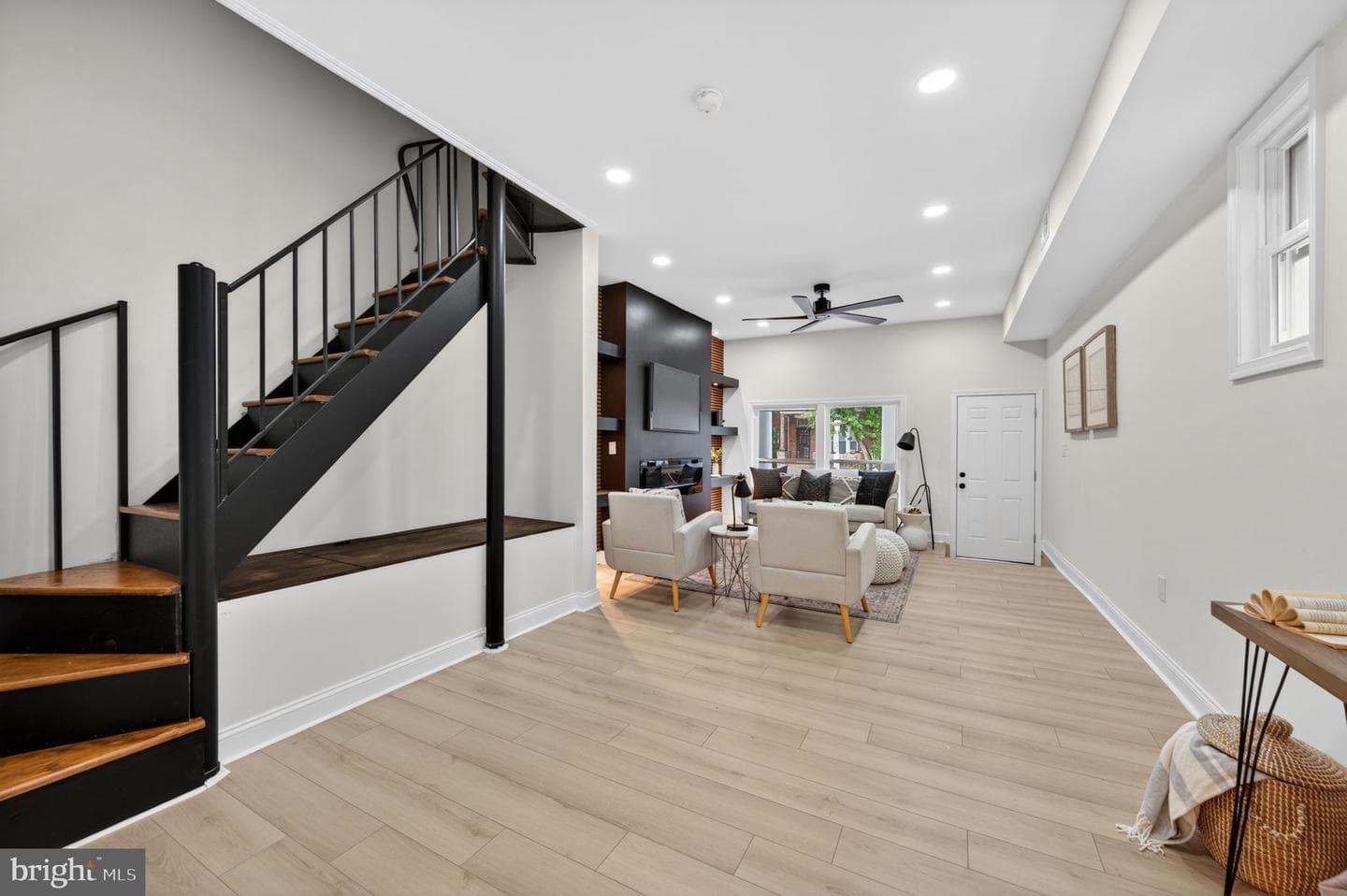3909 Norfolk Avenue photo 11