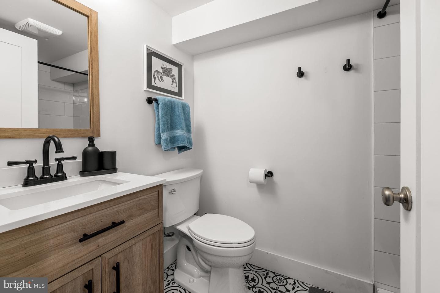 524 S Kenwood Avenue photo 32
