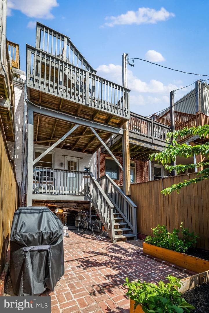 524 S Kenwood Avenue photo 38
