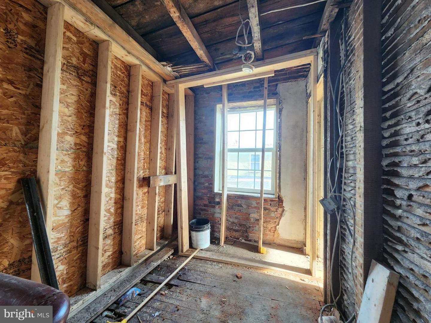 1118 N Gilmor Street photo 33