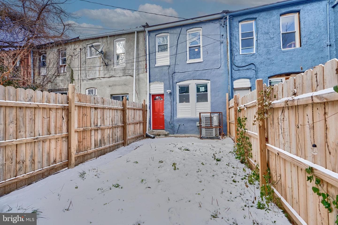 1819 Clifton Avenue photo 31