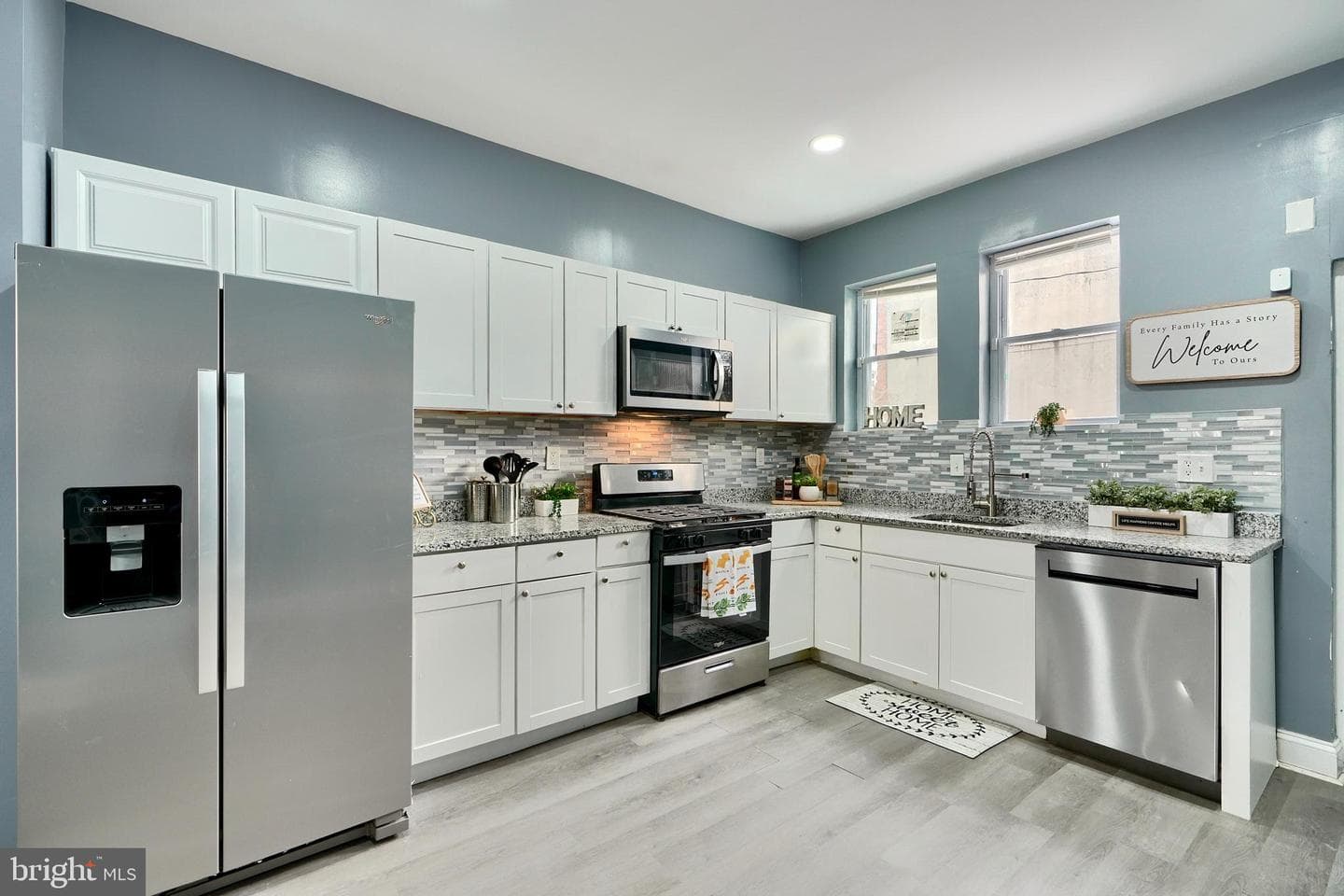 1819 Clifton Avenue photo 9