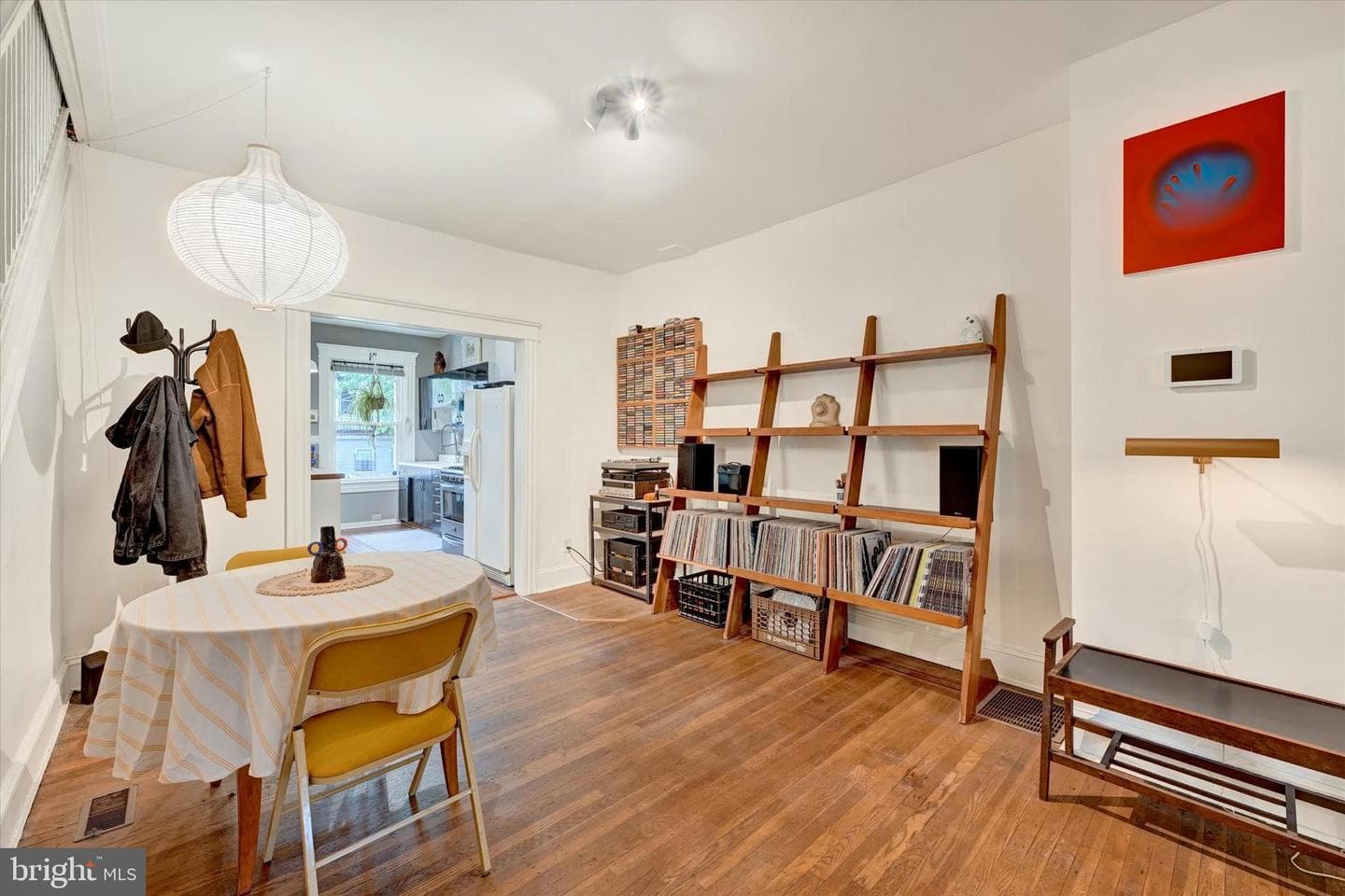 313 Birkwood Place photo 8