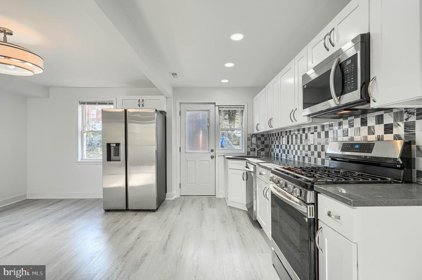 4558 Finney Avenue photo 3