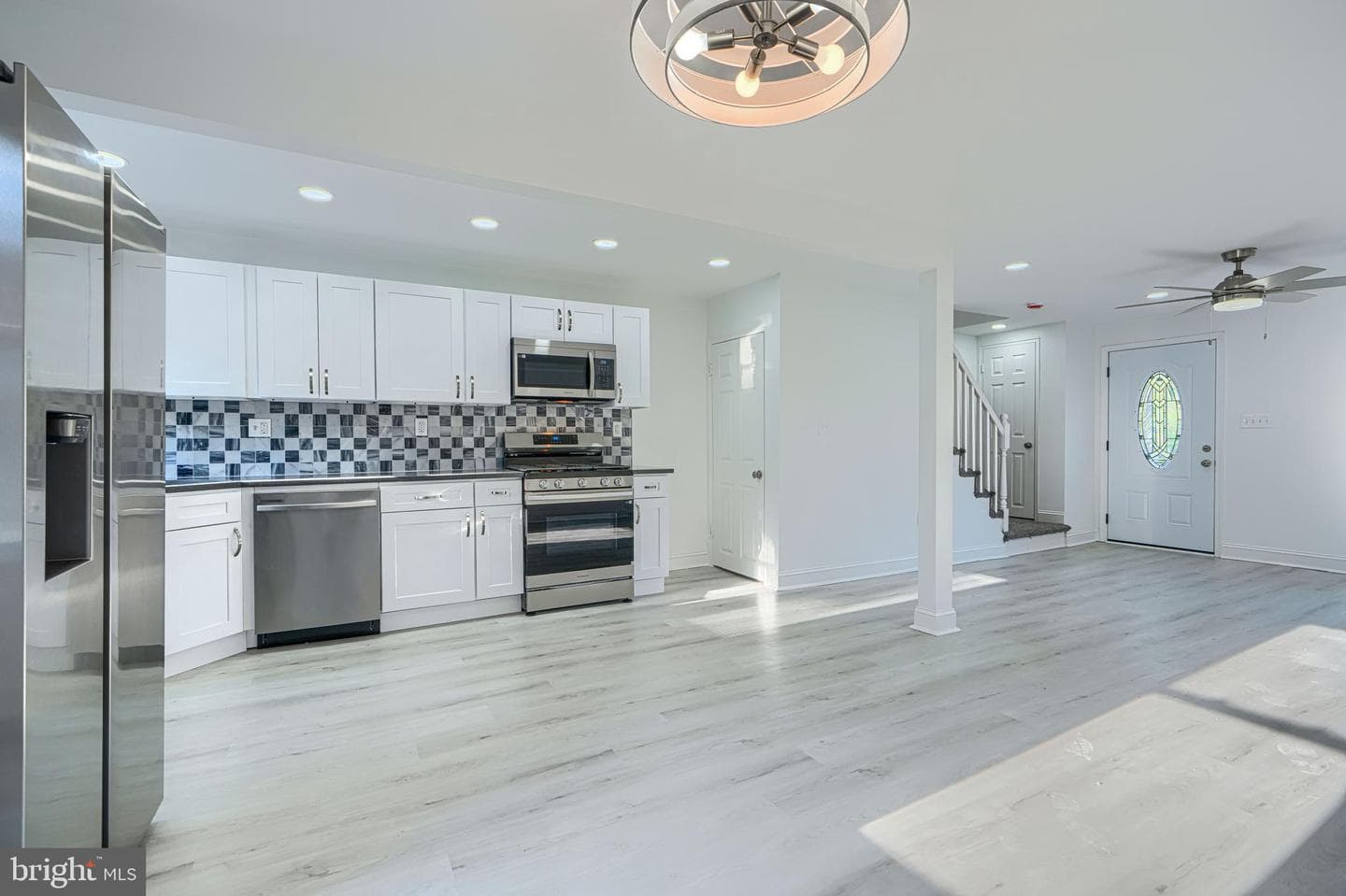 4558 Finney Avenue photo 4