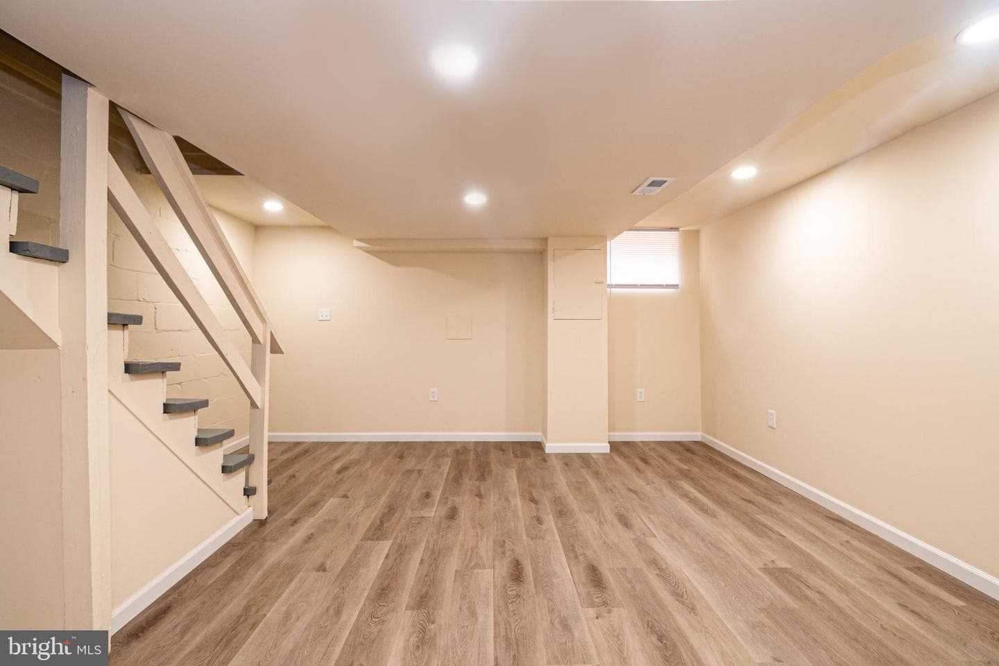 1226 N Augusta Avenue photo 18