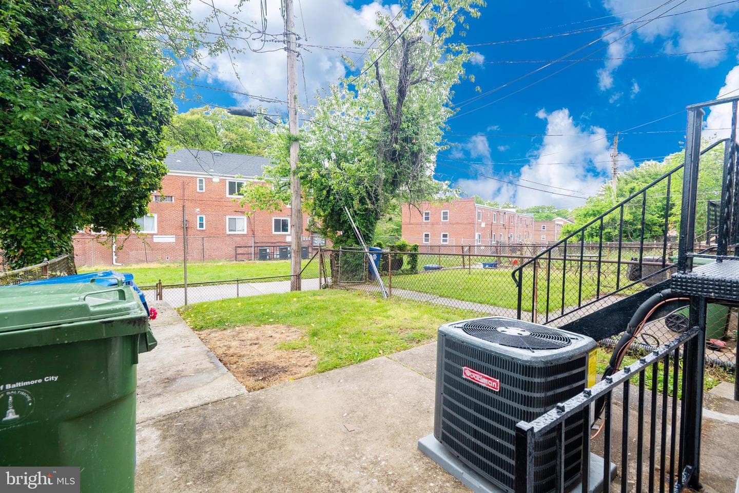 1226 N Augusta Avenue photo 23