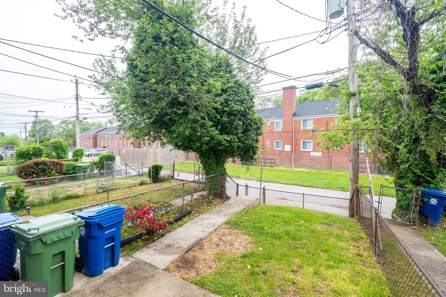 1226 N Augusta Avenue photo 24