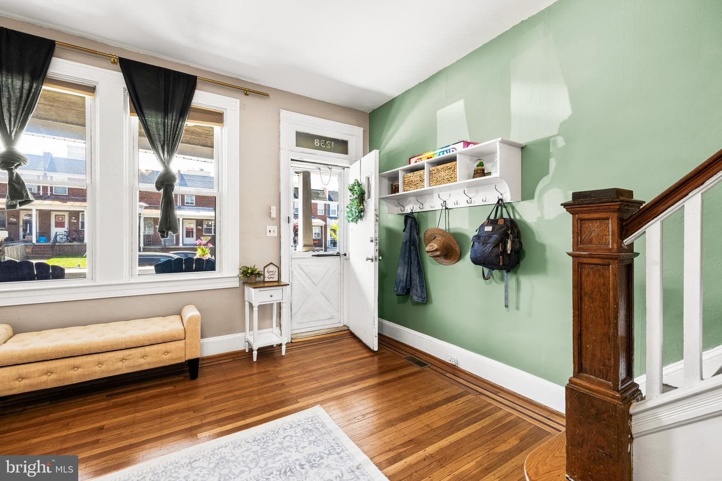 1238 W 37th Street photo 4