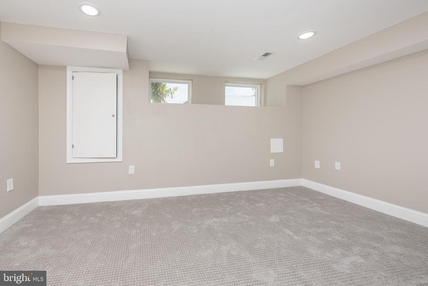 1016 W Fayette Street photo 26