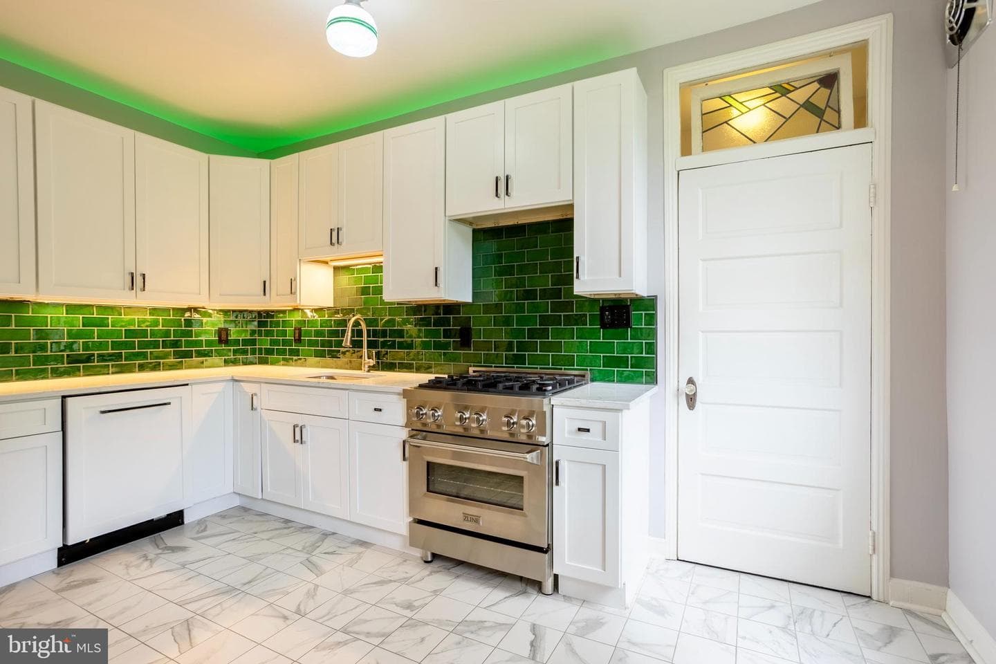 4307 Parkwood Avenue photo 4