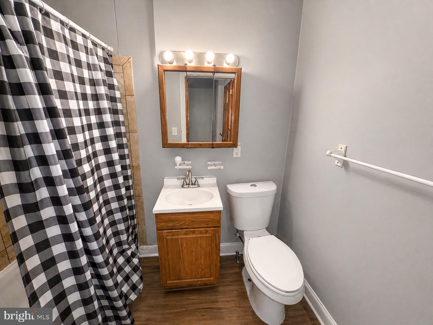 937 Brunswick Street photo 3