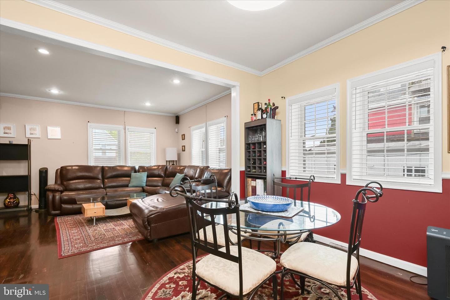 4200 Diller Avenue photo 3