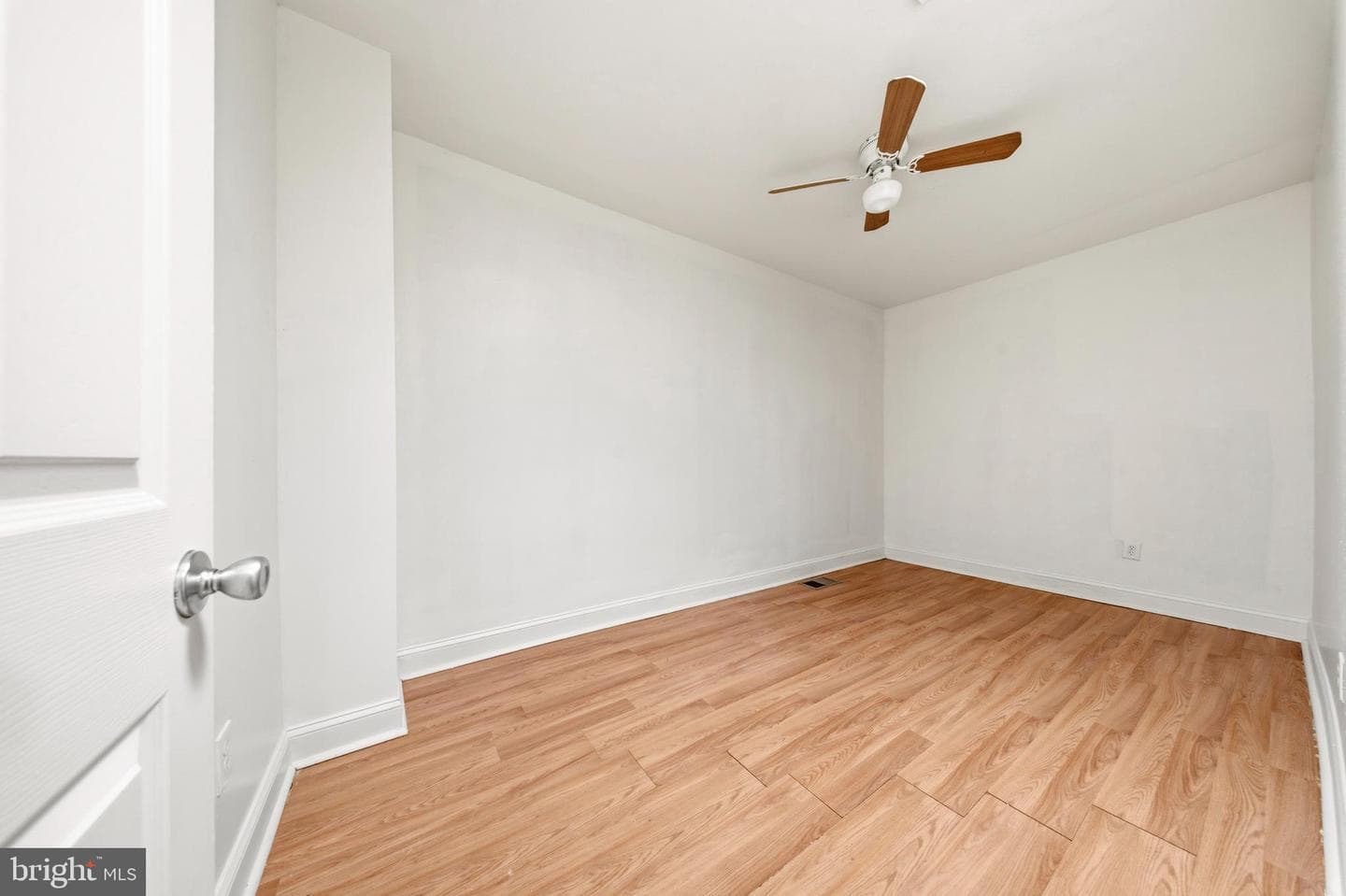 2516 W Pratt Street photo 18