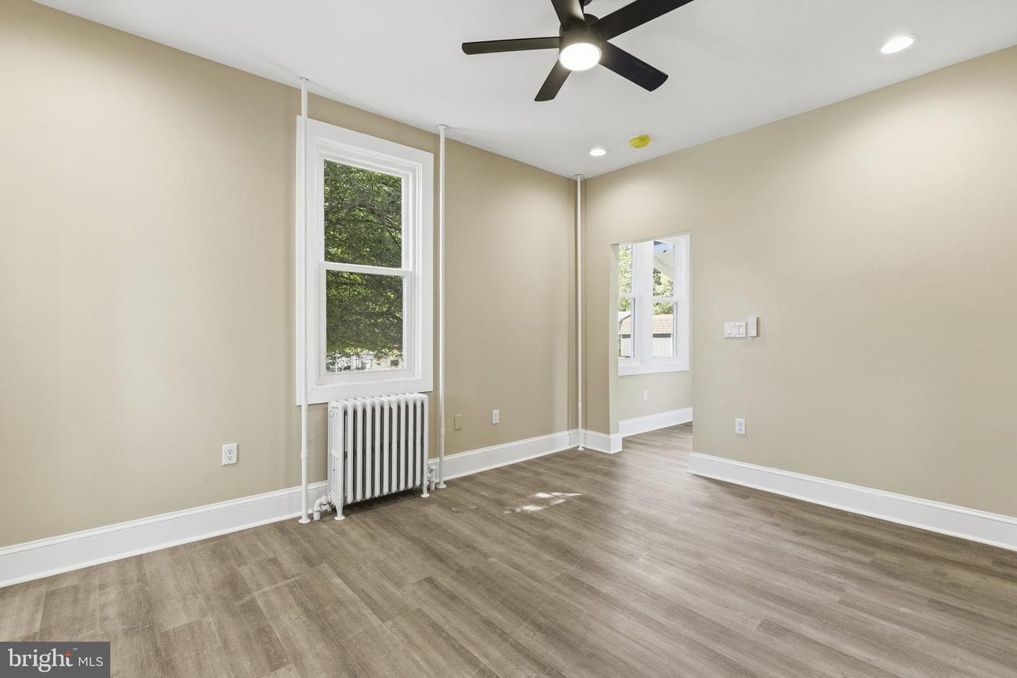 3914 Pinewood Avenue photo 13