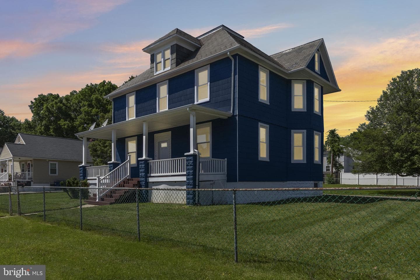 3914 Pinewood Avenue photo 30