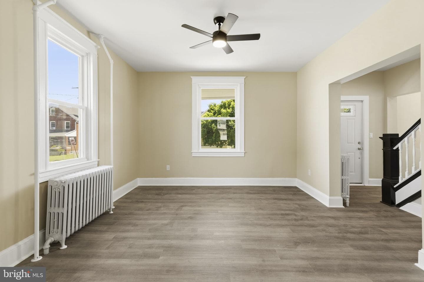 3914 Pinewood Avenue photo 4