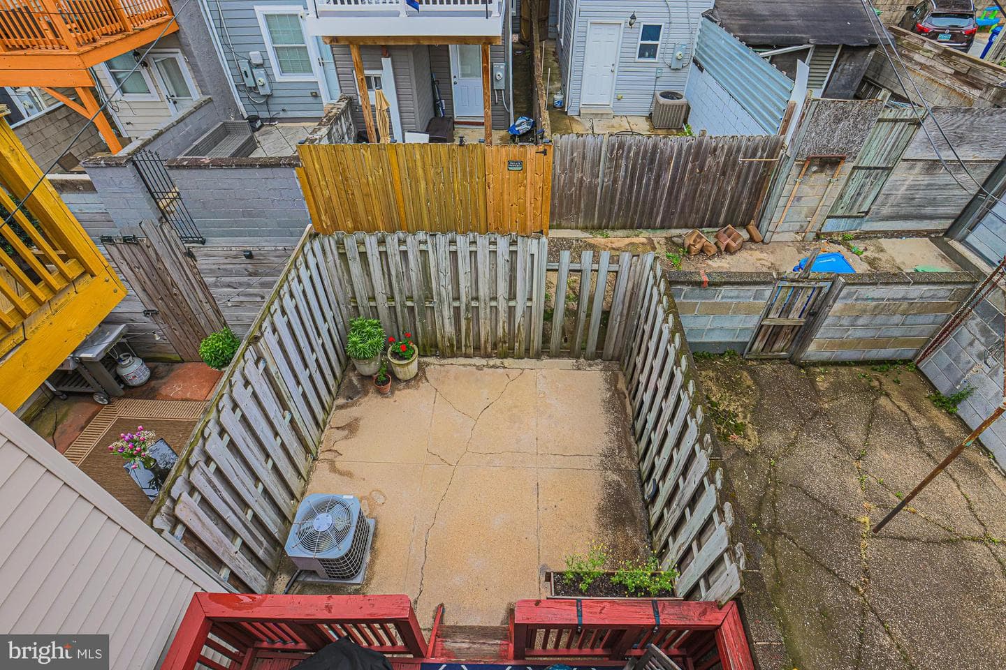 1010 S Bouldin Street photo 32