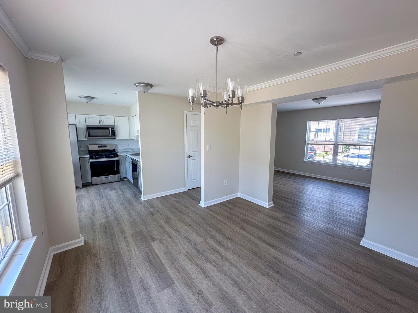 605 Collett Street photo 11