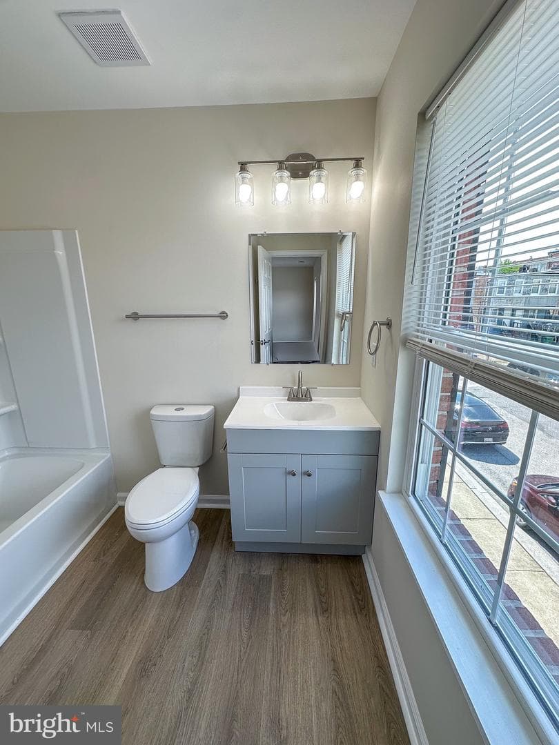 605 Collett Street photo 29