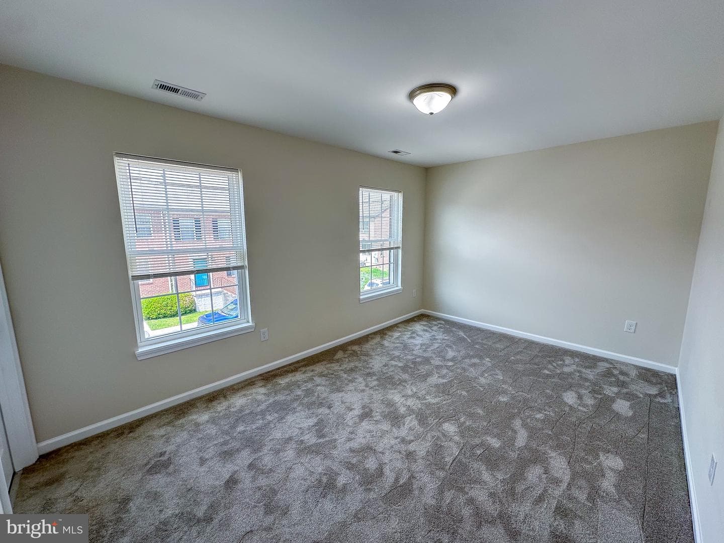 605 Collett Street photo 30