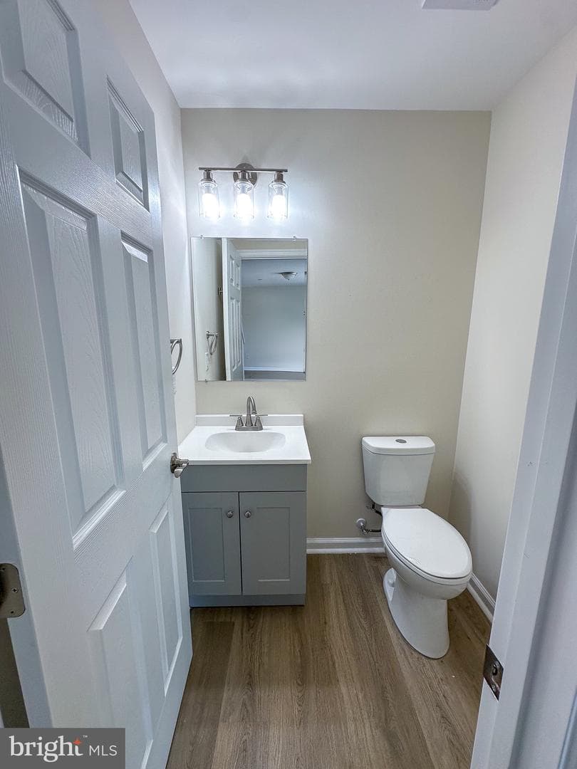 605 Collett Street photo 5