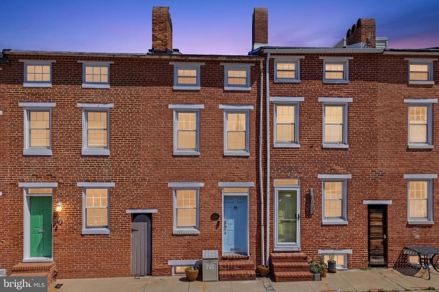 112 E Hamburg St