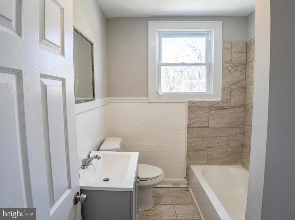 6600 Hampnett Avenue photo 10