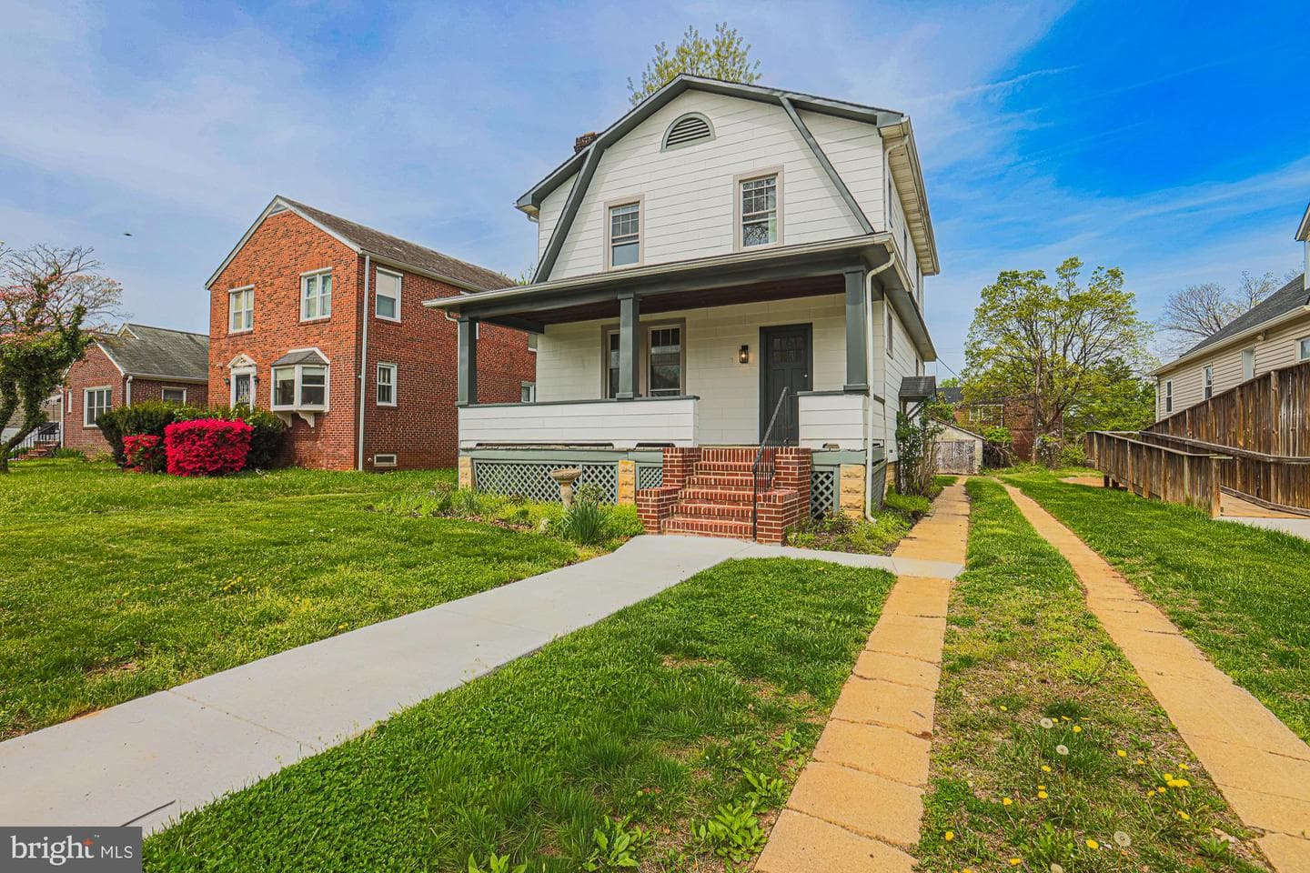 3916 W Strathmore Avenue photo 3