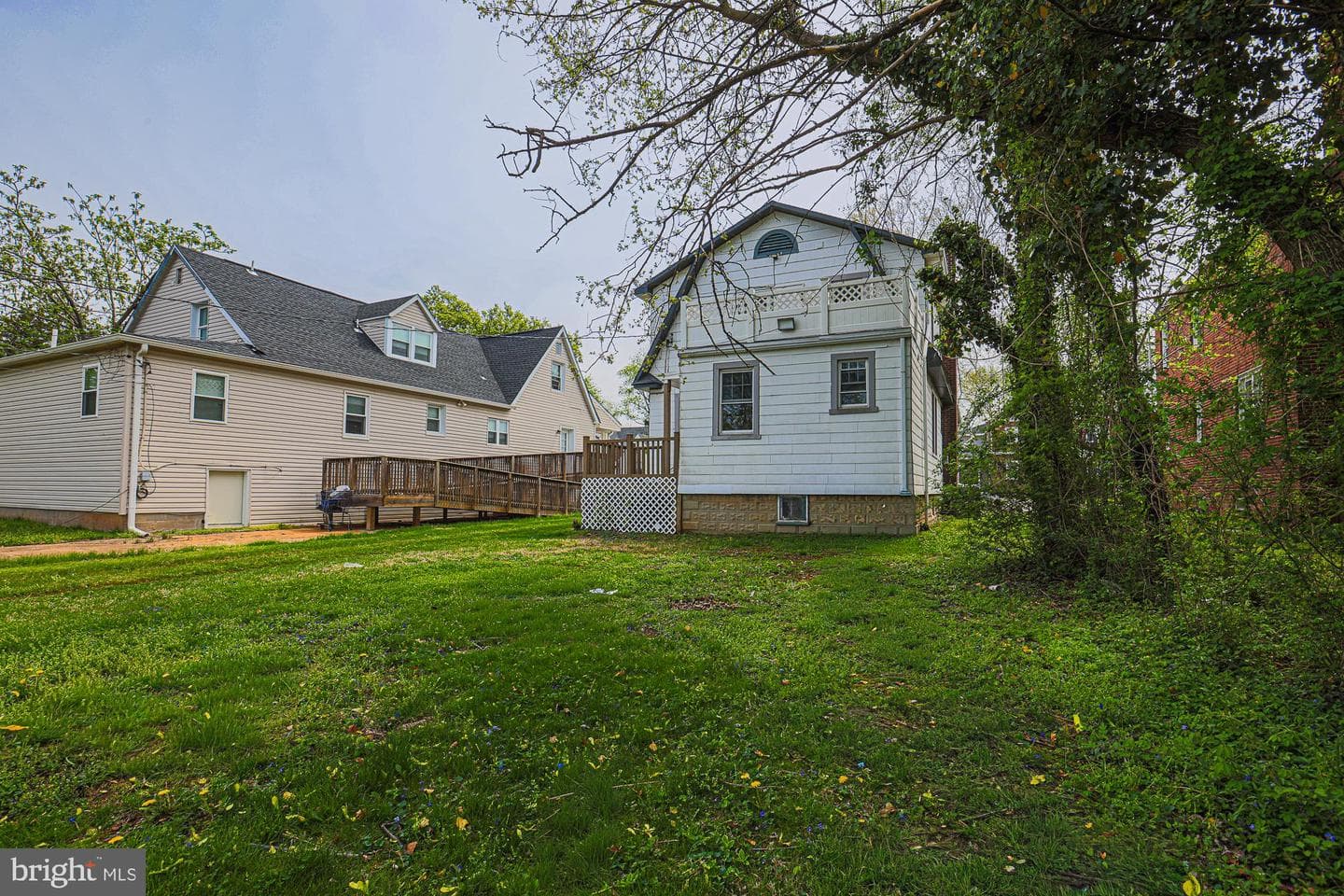 3916 W Strathmore Avenue photo 8