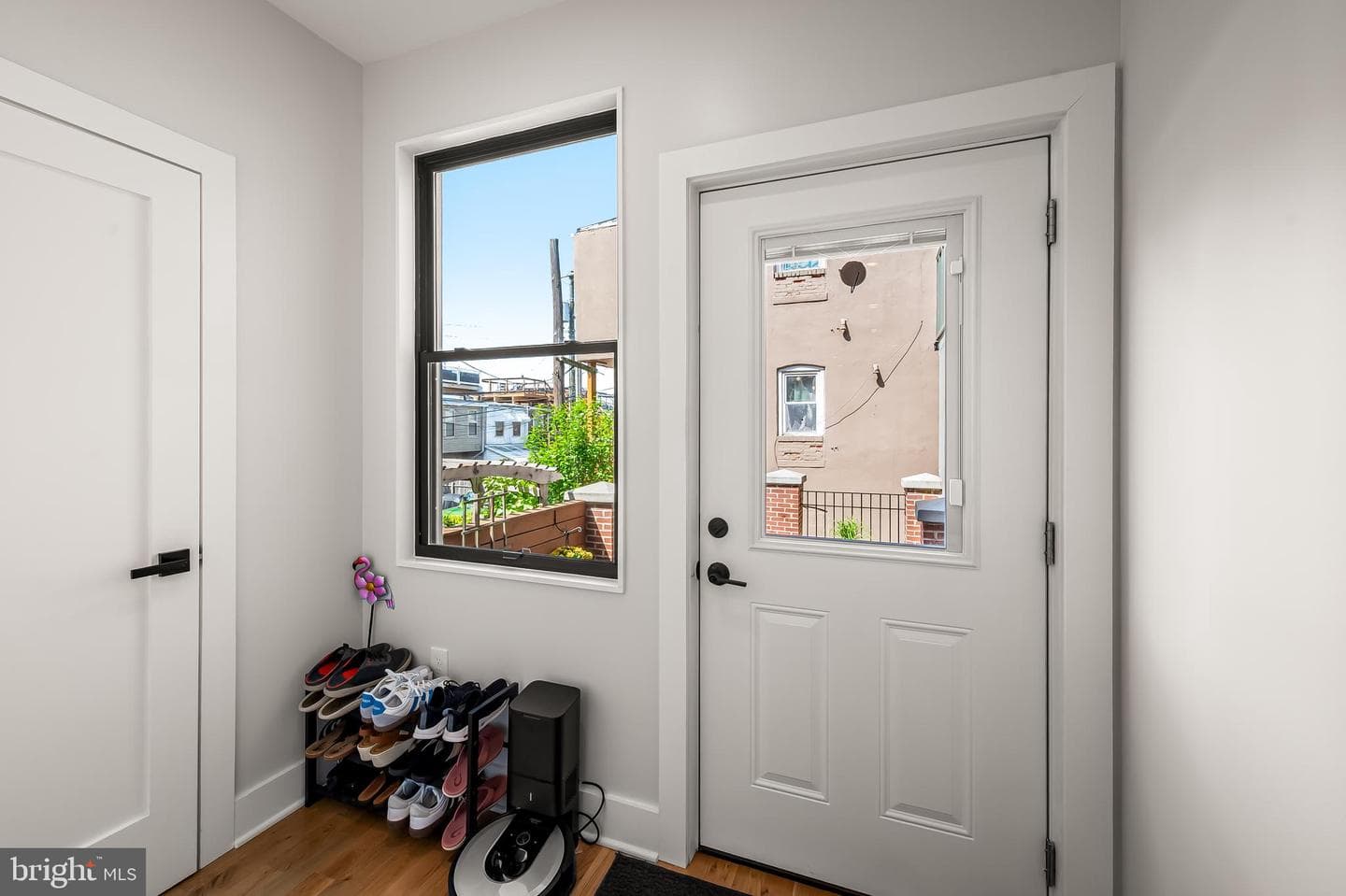 710 S Baylis Street photo 16